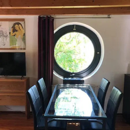 Flats 2 Rent Apartment